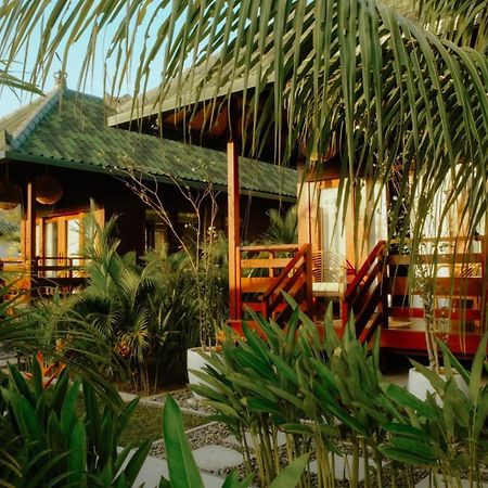 Kura Kura House Hotel Sekongkang Eksteriør billede