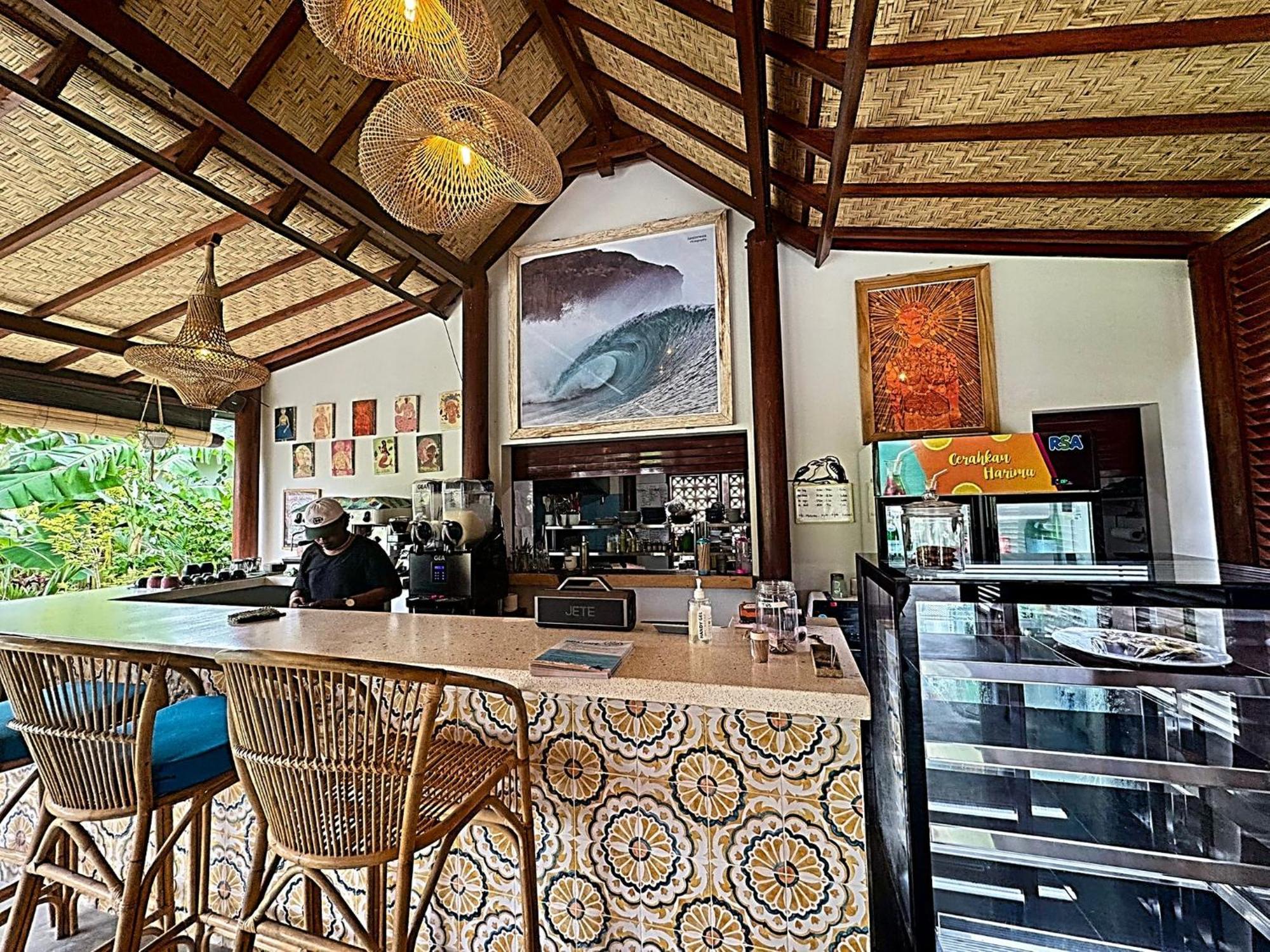 Kura Kura House Hotel Sekongkang Eksteriør billede